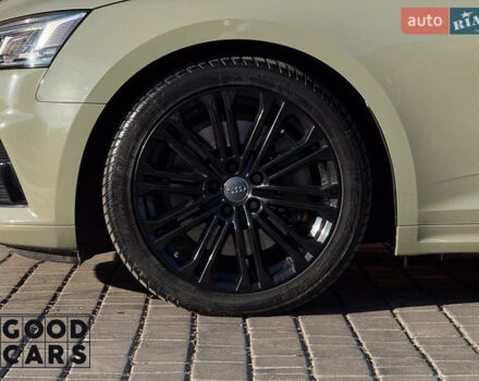 Белый Ауди А5, объемом двигателя 1.98 л и пробегом 125 тыс. км за 23000 $, фото 12 на Automoto.ua