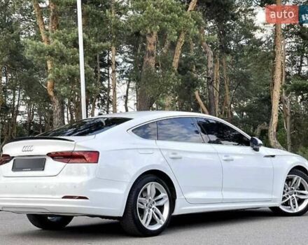 Белый Ауди А5, объемом двигателя 1.97 л и пробегом 185 тыс. км за 25000 $, фото 12 на Automoto.ua