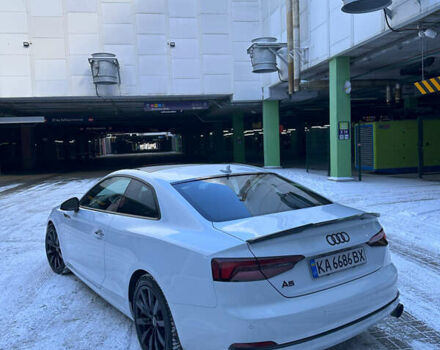 Белый Ауди А5, объемом двигателя 1.98 л и пробегом 145 тыс. км за 21800 $, фото 5 на Automoto.ua