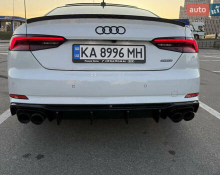 Белый Ауди А5, объемом двигателя 1.98 л и пробегом 58 тыс. км за 24999 $, фото 8 на Automoto.ua