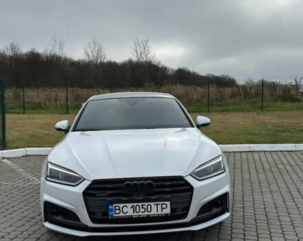 Білий Ауді A5, об'ємом двигуна 1.98 л та пробігом 109 тис. км за 27900 $, фото 1 на Automoto.ua