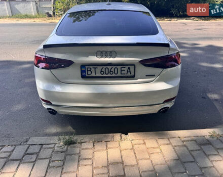 Білий Ауді A5, об'ємом двигуна 1.98 л та пробігом 145 тис. км за 27000 $, фото 6 на Automoto.ua
