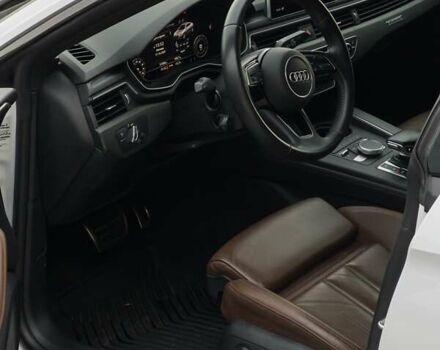 Білий Ауді A5, об'ємом двигуна 1.98 л та пробігом 53 тис. км за 27000 $, фото 16 на Automoto.ua