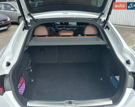 Білий Ауді A5, об'ємом двигуна 1.98 л та пробігом 52 тис. км за 27500 $, фото 4 на Automoto.ua