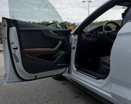 Білий Ауді A5, об'ємом двигуна 1.98 л та пробігом 53 тис. км за 27000 $, фото 15 на Automoto.ua