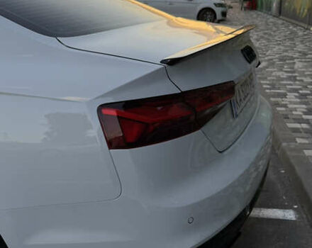 Белый Ауди А5, объемом двигателя 1.98 л и пробегом 70 тыс. км за 30000 $, фото 12 на Automoto.ua