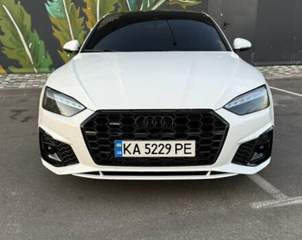 Белый Ауди А5, объемом двигателя 1.98 л и пробегом 70 тыс. км за 30000 $, фото 5 на Automoto.ua