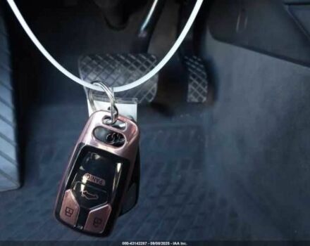 Білий Ауді A5, об'ємом двигуна 2 л та пробігом 105 тис. км за 6500 $, фото 12 на Automoto.ua