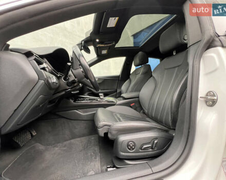 Белый Ауди А5, объемом двигателя 1.98 л и пробегом 58 тыс. км за 28000 $, фото 23 на Automoto.ua