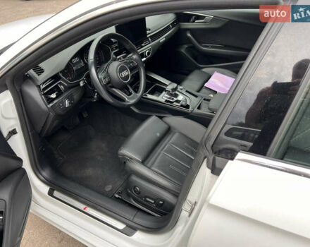 Белый Ауди А5, объемом двигателя 1.98 л и пробегом 58 тыс. км за 28000 $, фото 17 на Automoto.ua