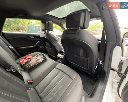 Белый Ауди А5, объемом двигателя 1.98 л и пробегом 58 тыс. км за 28000 $, фото 26 на Automoto.ua