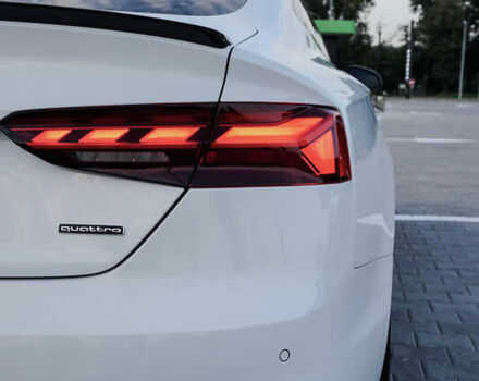 Білий Ауді A5, об'ємом двигуна 1.98 л та пробігом 46 тис. км за 43800 $, фото 18 на Automoto.ua