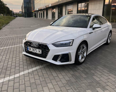 Белый Ауди А5, объемом двигателя 1.98 л и пробегом 58 тыс. км за 28000 $, фото 5 на Automoto.ua