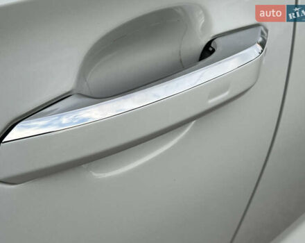 Белый Ауди А5, объемом двигателя 2 л и пробегом 143 тыс. км за 29999 $, фото 16 на Automoto.ua