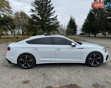 Ауді A5 2022 у Чугуеве на Automoto.ua Білий Ауді A5, об'ємом двигуна 2 л та пробігом 41 тис. км за 28999 $, фото 3 на Automoto.ua