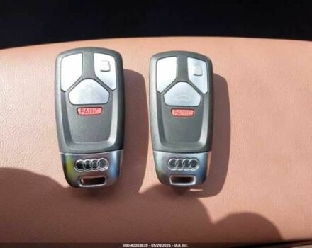 Белый Ауди А5, объемом двигателя 2 л и пробегом 12 тыс. км за 10000 $, фото 12 на Automoto.ua