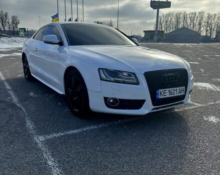 Белый Ауди А5, объемом двигателя 2.7 л и пробегом 251 тыс. км за 9000 $, фото 1 на Automoto.ua