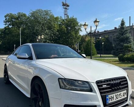 Белый Ауди А5, объемом двигателя 3.2 л и пробегом 245 тыс. км за 10200 $, фото 1 на Automoto.ua