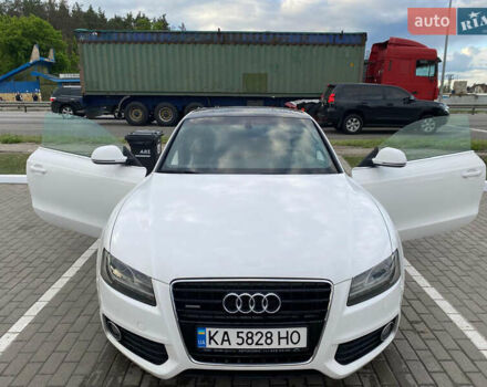 Белый Ауди А5, объемом двигателя 2.97 л и пробегом 293 тыс. км за 12000 $, фото 1 на Automoto.ua