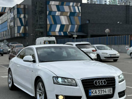 Білий Ауді A5, об'ємом двигуна 2.7 л та пробігом 251 тис. км за 8500 $, фото 1 на Automoto.ua