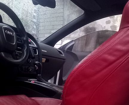 Білий Ауді A5, об'ємом двигуна 3.2 л та пробігом 220 тис. км за 10000 $, фото 1 на Automoto.ua