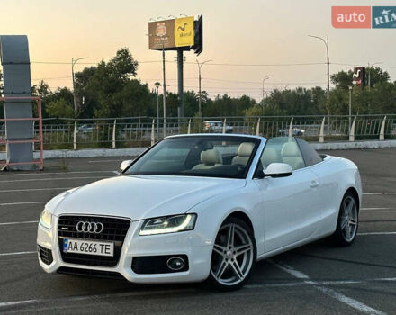 Белый Ауди А5, объемом двигателя 1.98 л и пробегом 138 тыс. км за 12000 $, фото 1 на Automoto.ua