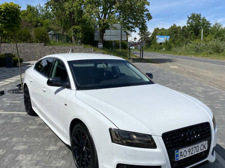 Белый Ауди А5, объемом двигателя 1.98 л и пробегом 235 тыс. км за 13800 $, фото 1 на Automoto.ua