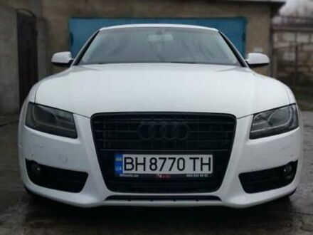 Ауди А5 2011 в Одессе на Automoto.ua Белый Ауди А5, объемом двигателя 1.8 л и пробегом 177 тыс. км за 10200 $, фото 1 на Automoto.ua