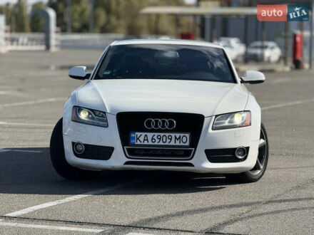 Ауді A5 2011 у Києві на Automoto.ua Білий Ауді A5, об'ємом двигуна 1.98 л та пробігом 218 тис. км за 9990 $, фото 1 на Automoto.ua