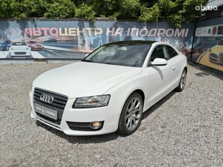 Ауди А5 2011 в Киеве на Automoto.ua Белый Ауди А5, объемом двигателя 0 л и пробегом 168 тыс. км за 11500 $, фото 1 на Automoto.ua