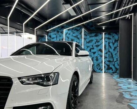 Белый Ауди А5, объемом двигателя 1.98 л и пробегом 160 тыс. км за 11500 $, фото 1 на Automoto.ua