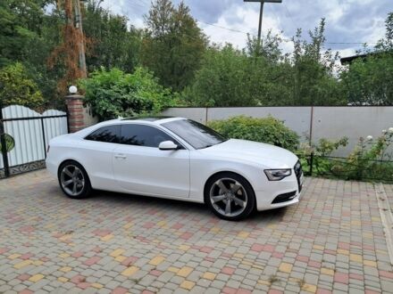 Білий Ауді A5, об'ємом двигуна 2 л та пробігом 201 тис. км за 11000 $, фото 1 на Automoto.ua