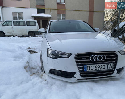 Белый Ауди А5, объемом двигателя 2 л и пробегом 200 тыс. км за 12700 $, фото 1 на Automoto.ua