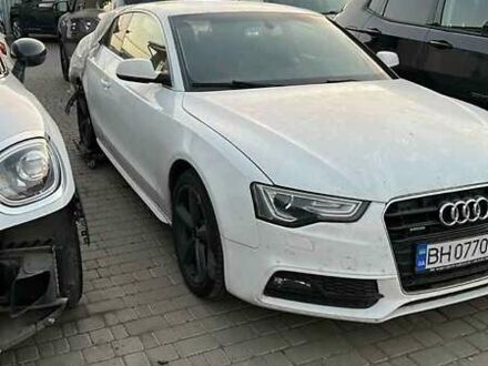 Ауди А5 2012 в Одессе на Automoto.ua Белый Ауди А5, объемом двигателя 2 л и пробегом 145 тыс. км за 8000 $, фото 1 на Automoto.ua