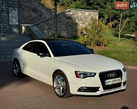 Белый Ауди А5, объемом двигателя 1.98 л и пробегом 220 тыс. км за 12500 $, фото 1 на Automoto.ua