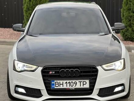 Белый Ауди А5, объемом двигателя 2 л и пробегом 122 тыс. км за 13500 $, фото 1 на Automoto.ua