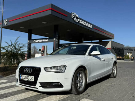 Белый Ауди А5, объемом двигателя 1.97 л и пробегом 129 тыс. км за 17500 $, фото 1 на Automoto.ua