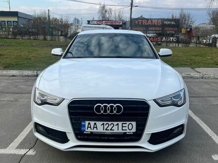 Белый Ауди А5, объемом двигателя 1.97 л и пробегом 355 тыс. км за 15000 $, фото 1 на Automoto.ua