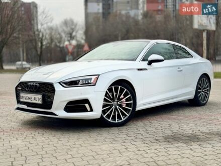 Белый Ауди А5, объемом двигателя 1.98 л и пробегом 176 тыс. км за 17999 $, фото 1 на Automoto.ua