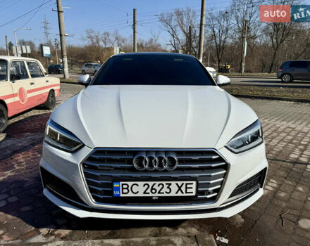 Белый Ауди А5, объемом двигателя 1.98 л и пробегом 163 тыс. км за 19000 $, фото 1 на Automoto.ua