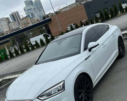 Білий Ауді A5, об'ємом двигуна 1.98 л та пробігом 118 тис. км за 27100 $, фото 1 на Automoto.ua
