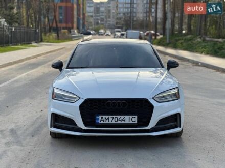 Білий Ауді A5, об'ємом двигуна 1.98 л та пробігом 210 тис. км за 23499 $, фото 1 на Automoto.ua