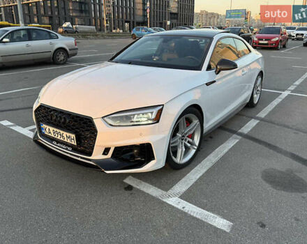 Белый Ауди А5, объемом двигателя 1.98 л и пробегом 58 тыс. км за 24999 $, фото 1 на Automoto.ua