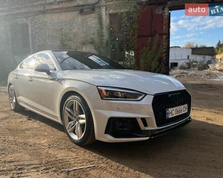 Белый Ауди А5, объемом двигателя 2 л и пробегом 137 тыс. км за 21500 $, фото 1 на Automoto.ua