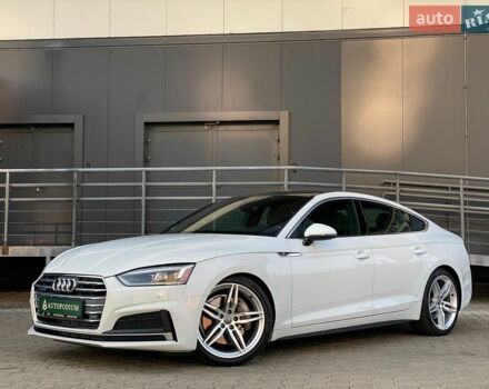 Білий Ауді A5, об'ємом двигуна 1.98 л та пробігом 58 тис. км за 26500 $, фото 1 на Automoto.ua