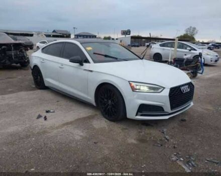 Білий Ауді A5, об'ємом двигуна 2 л та пробігом 81 тис. км за 8000 $, фото 1 на Automoto.ua