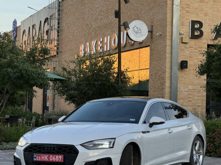 Белый Ауди А5, объемом двигателя 2 л и пробегом 104 тыс. км за 26300 $, фото 1 на Automoto.ua