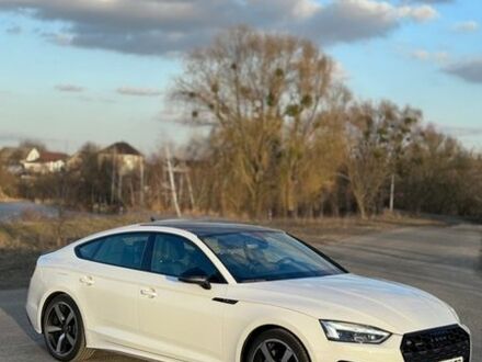 Белый Ауди А5, объемом двигателя 1.98 л и пробегом 2 тыс. км за 41500 $, фото 1 на Automoto.ua