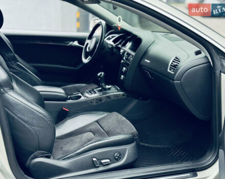 Бежевий Ауді A5, об'ємом двигуна 1.98 л та пробігом 207 тис. км за 11999 $, фото 13 на Automoto.ua