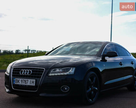 Ауди А5 2010 в Ровно на Automoto.ua Черный Ауди А5, объемом двигателя 1.98 л и пробегом 294 тыс. км за 12500 $, фото 4 на Automoto.ua